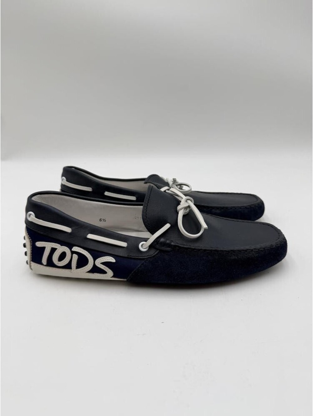 TOD’S Navy/White Leather/Suede Round Toe Slip On Driving Loafers Size UK 6.5